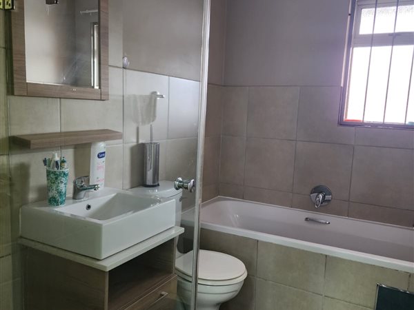 2 Bedroom Property for Sale in Montana Western Cape